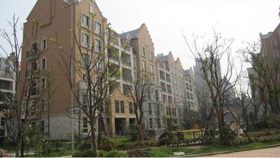 無錫紫金英郡噴涂聚氨酯硬泡工程